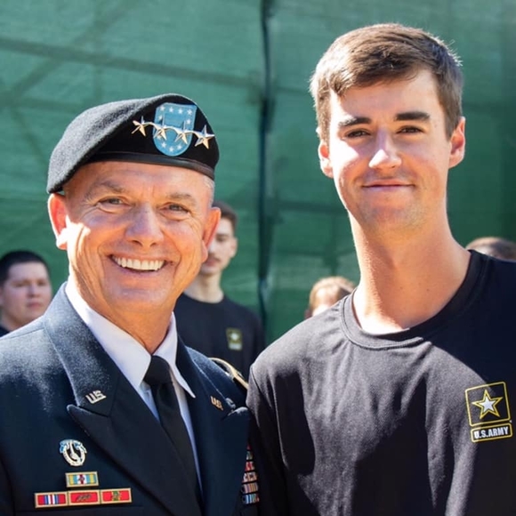 Meet your Posher, Mikki - Picture 1 of 1